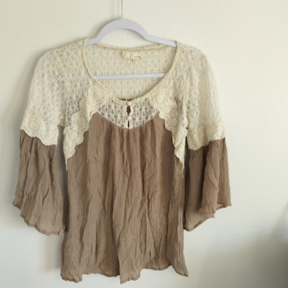 Womens bell sleeve blouse Tan/Ivory Size S Boho Hippie Cottagecore Whimsigoth